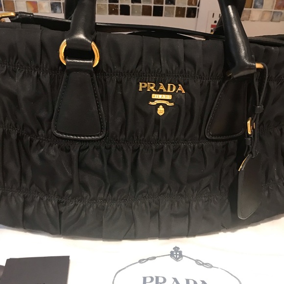 Handbag - Picture 1 of 8
